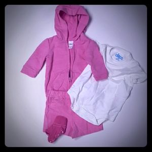Newborn hoodie with shorts, onesie and socks. New